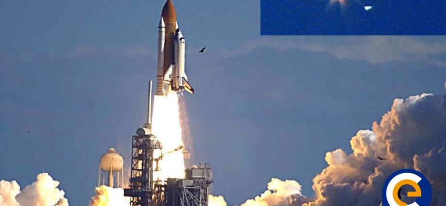 En 2003 ocurre la tragedia del Columbia, transbordador espacial de la NASA que se desintegró al entrar en la atmósfera