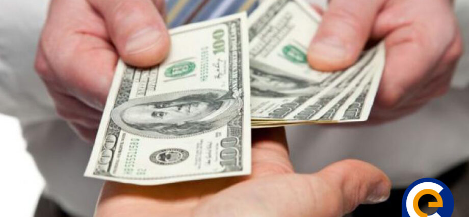Salario Básico Unificado en Ecuador subirá a USD 460 en 2024