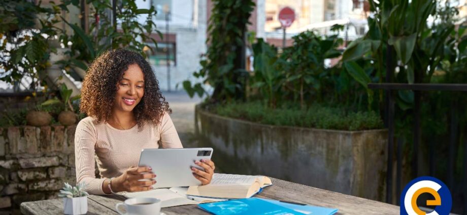 UNIR promueve con 200 becas la formación en Santo Domingo e Ibarra para cursar maestrías europeas online