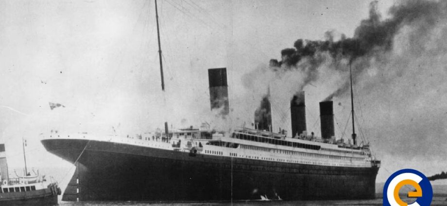 El transatlántico Titanic sale del puerto de Southampton (Reino Unido) con destino a Nueva York (Estados Unidos)