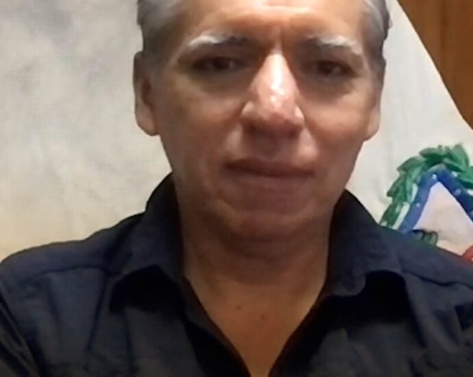 Martín Espinosa, Director distrital de Galápagos