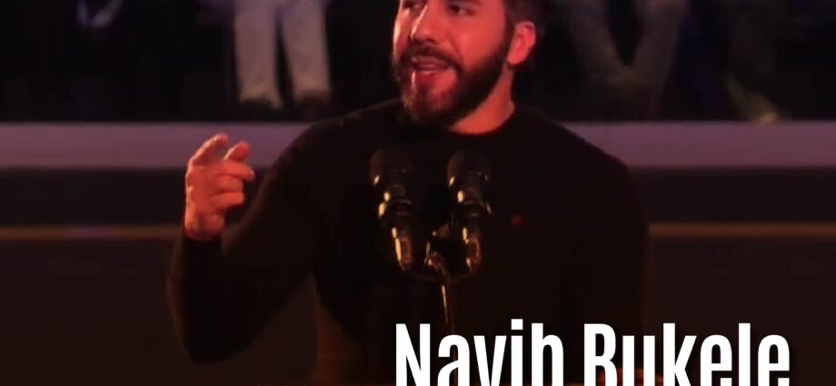 Nayib Bukele lanza programa de becas para "todos los jóvenes" de El Salvador: ¿Un giro hacia la educación como herramienta de seguridad?