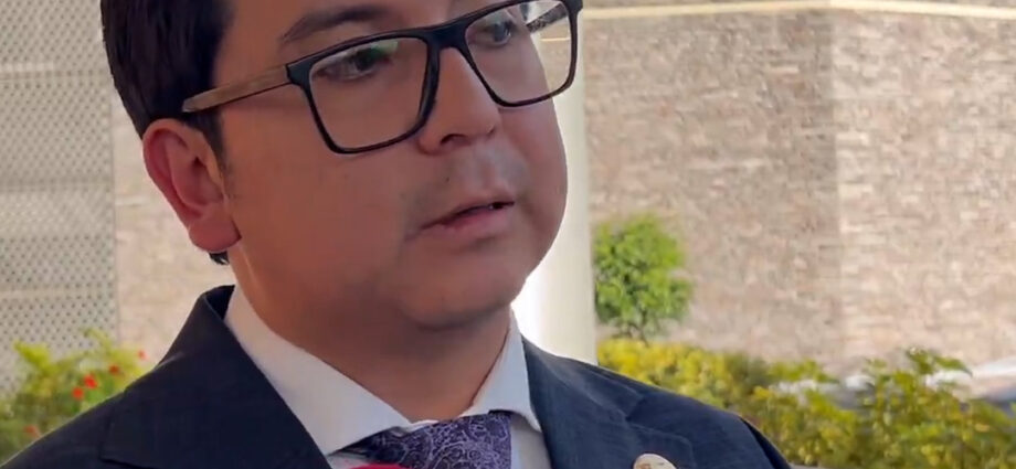 Ecuador simplifica contratación pública: 30 procedimientos a 5 con tecnología