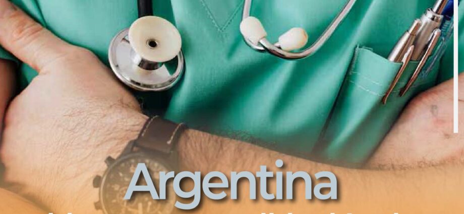 Argentina bloquea convalidación de títulos médicos ecuatorianos