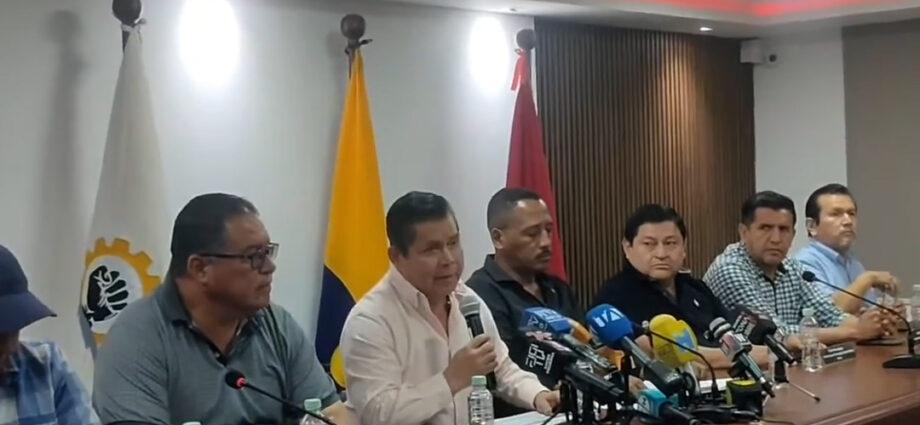 Trabajadores de Cnel EP denuncian despidos y recortes salariales