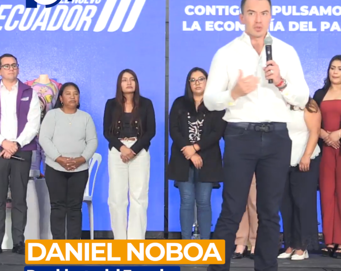 El programa #CréditoVioleta marca un punto de inflexión en la economía popular de Ecuador: $95 millones colocados y tasa reducida al 9.8% para mujeres. ¿Qué consecuencias traerá para el empleo en 2026? Más detalles aquí 👉 [link]